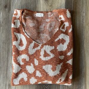 LA MIEL V-Neck Sweater in Tan and Cream